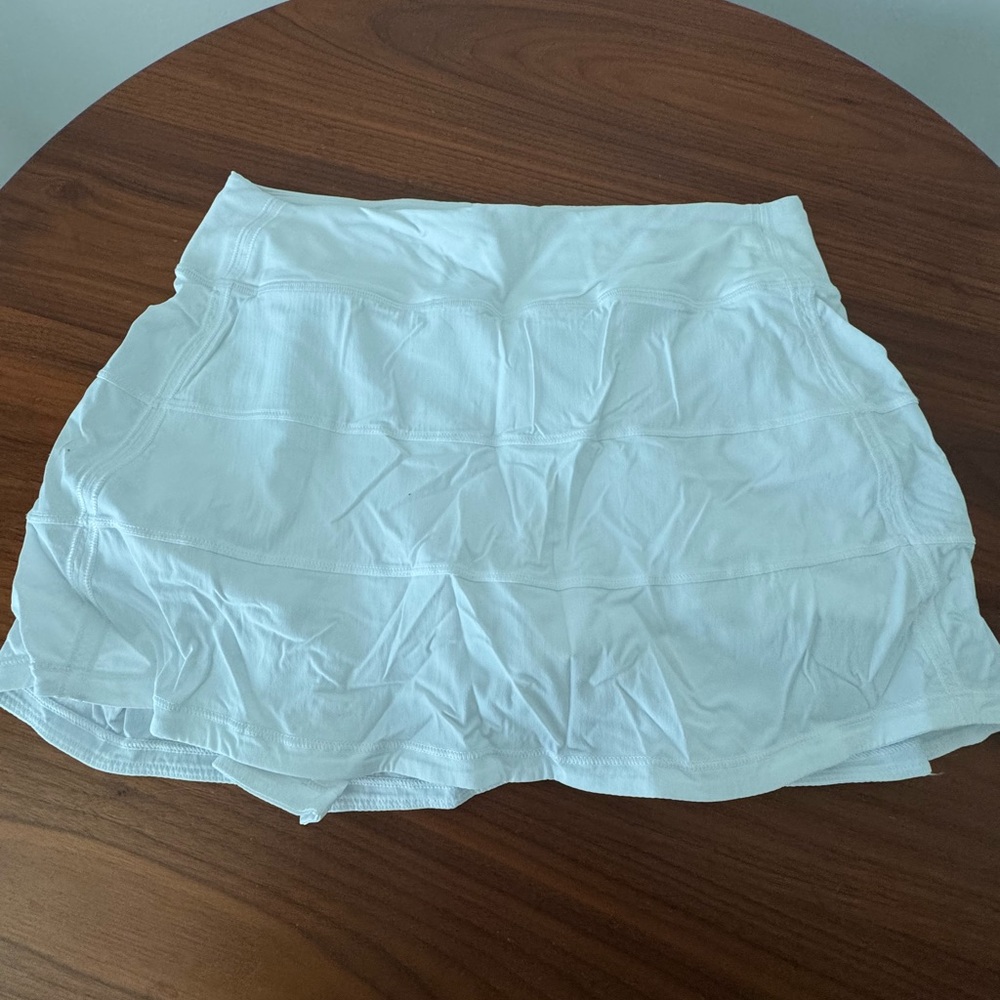 Lululemon athletica white tennis skirt with built in shorts